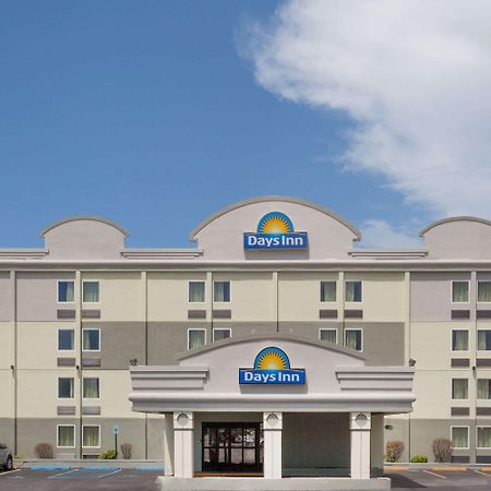 Days Inn By Wyndham Wilkes Barre Bagian luar foto