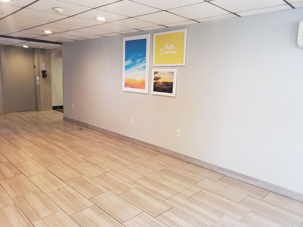 Days Inn By Wyndham Wilkes Barre Bagian luar foto