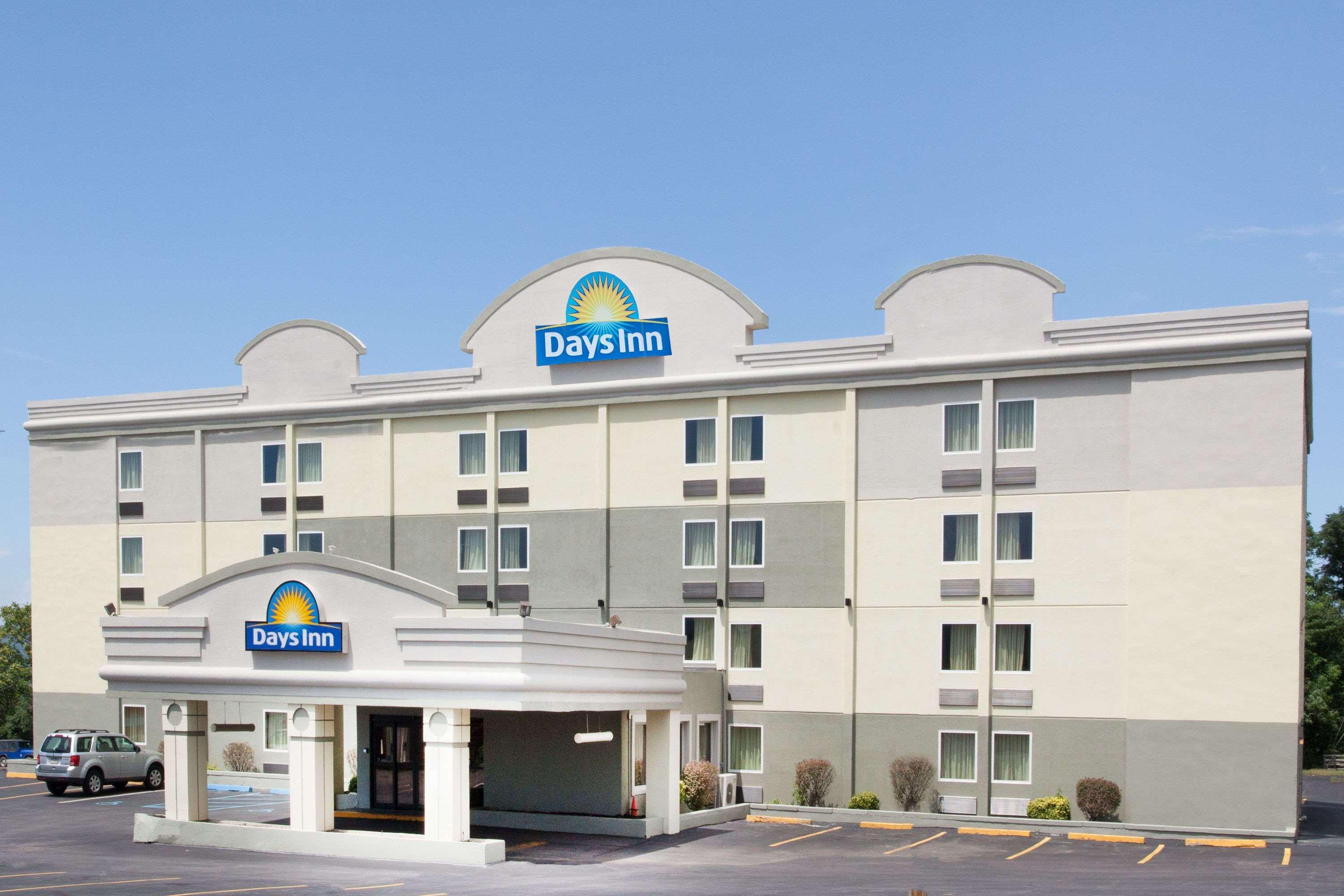 Days Inn By Wyndham Wilkes Barre Bagian luar foto