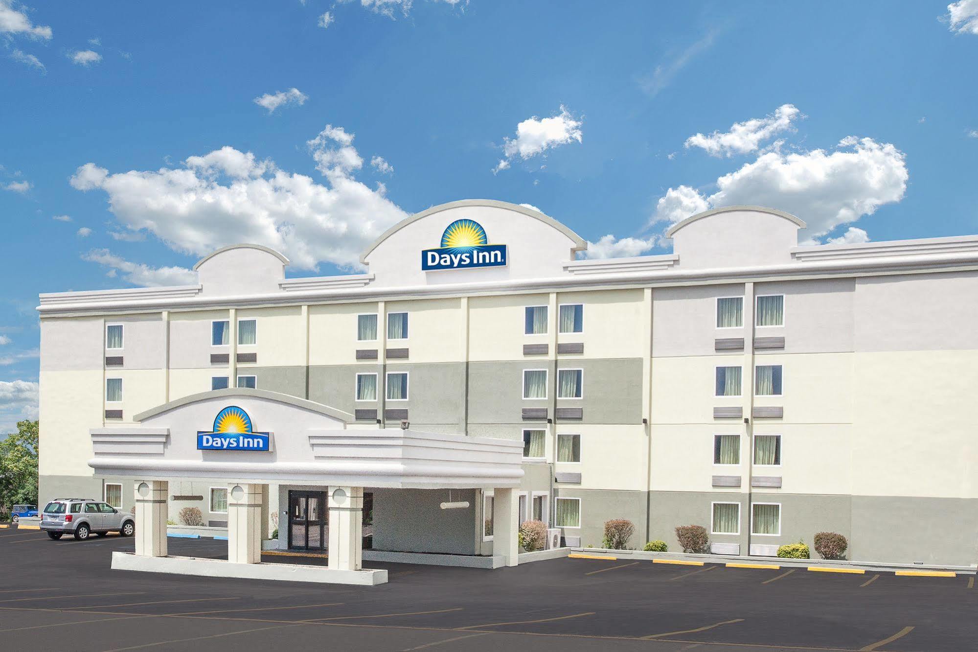 Days Inn By Wyndham Wilkes Barre Bagian luar foto